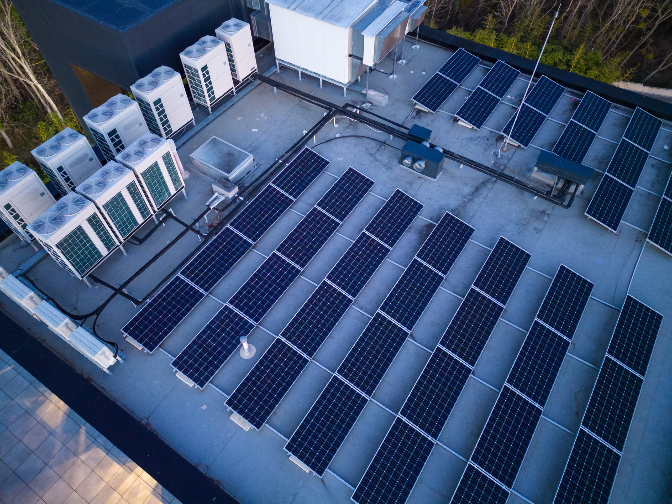 solar panels on the roof of a office building